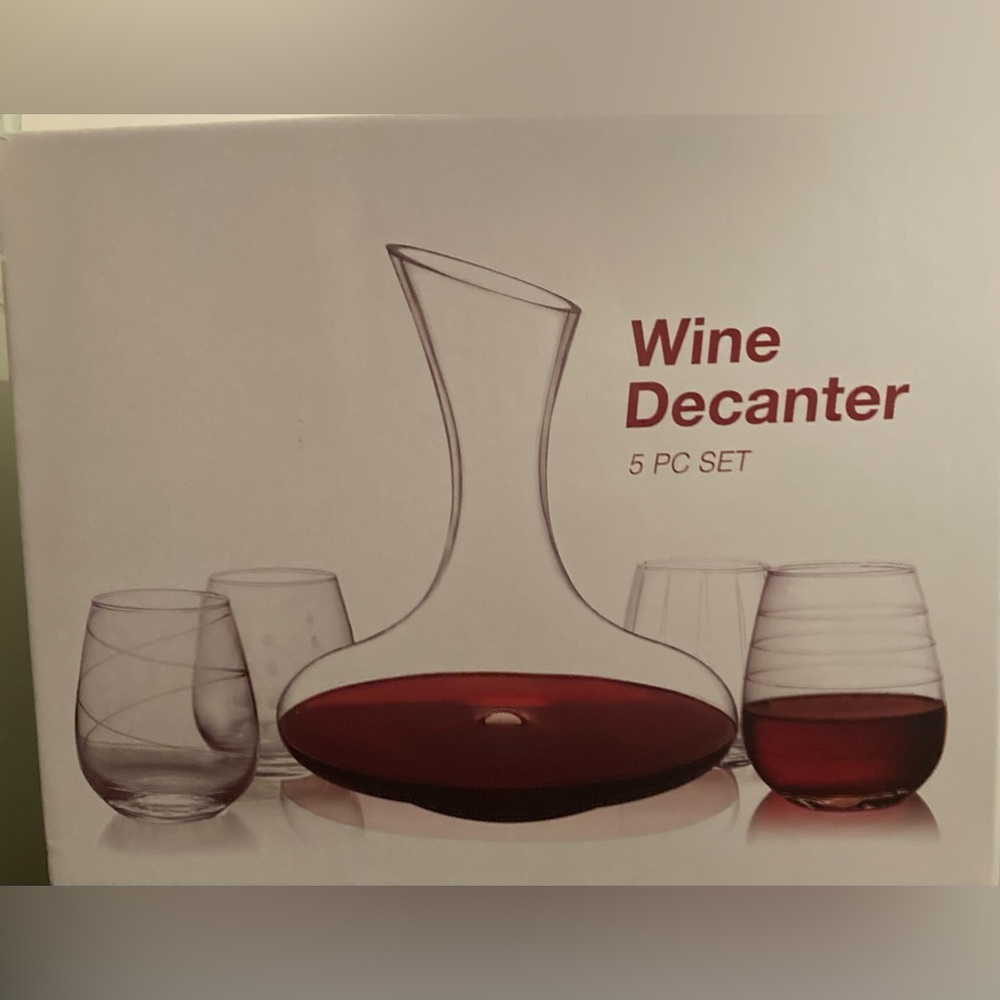 New wine decanter 5 pc. Set boxed